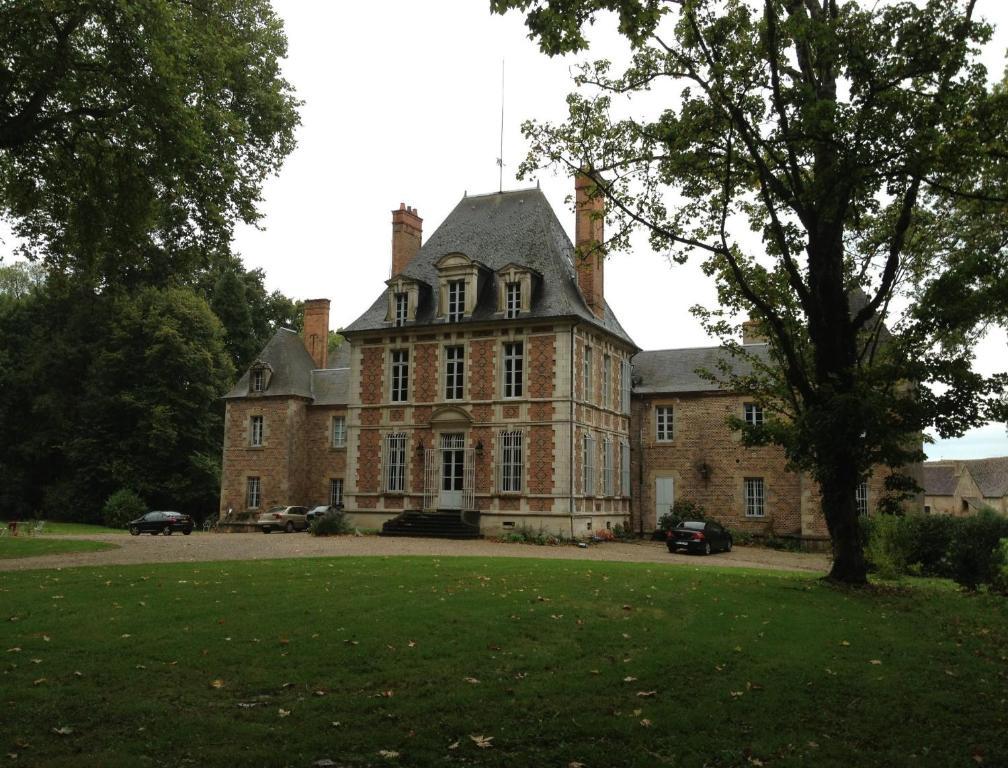Chateau De Villars Villeneuve-sur-Allier Exteriör bild